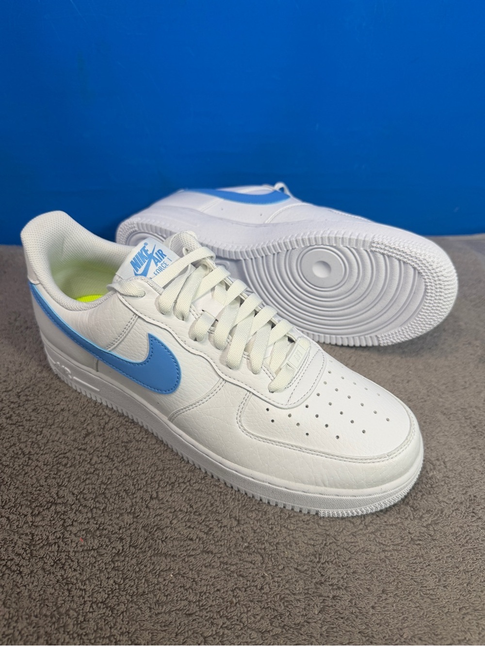 Nike Air Force 1
Brand new